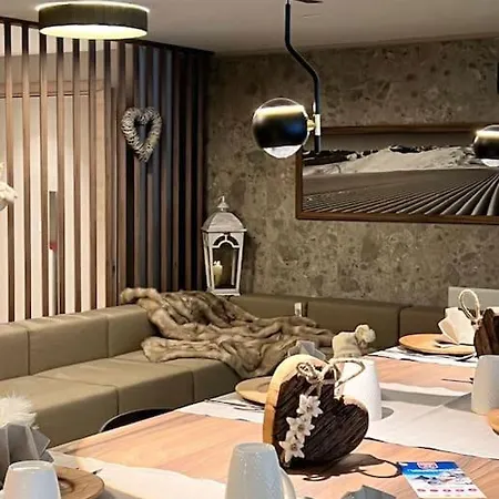 Petit Bijou - Corbet - Monolocale Con Divano Letto In - Massimo 3 Persone Champoluc